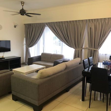 Beach Resort 7 Home Stay Sri Sayang Apartment Batu Ferringhi 3Bedroom Εξωτερικό φωτογραφία