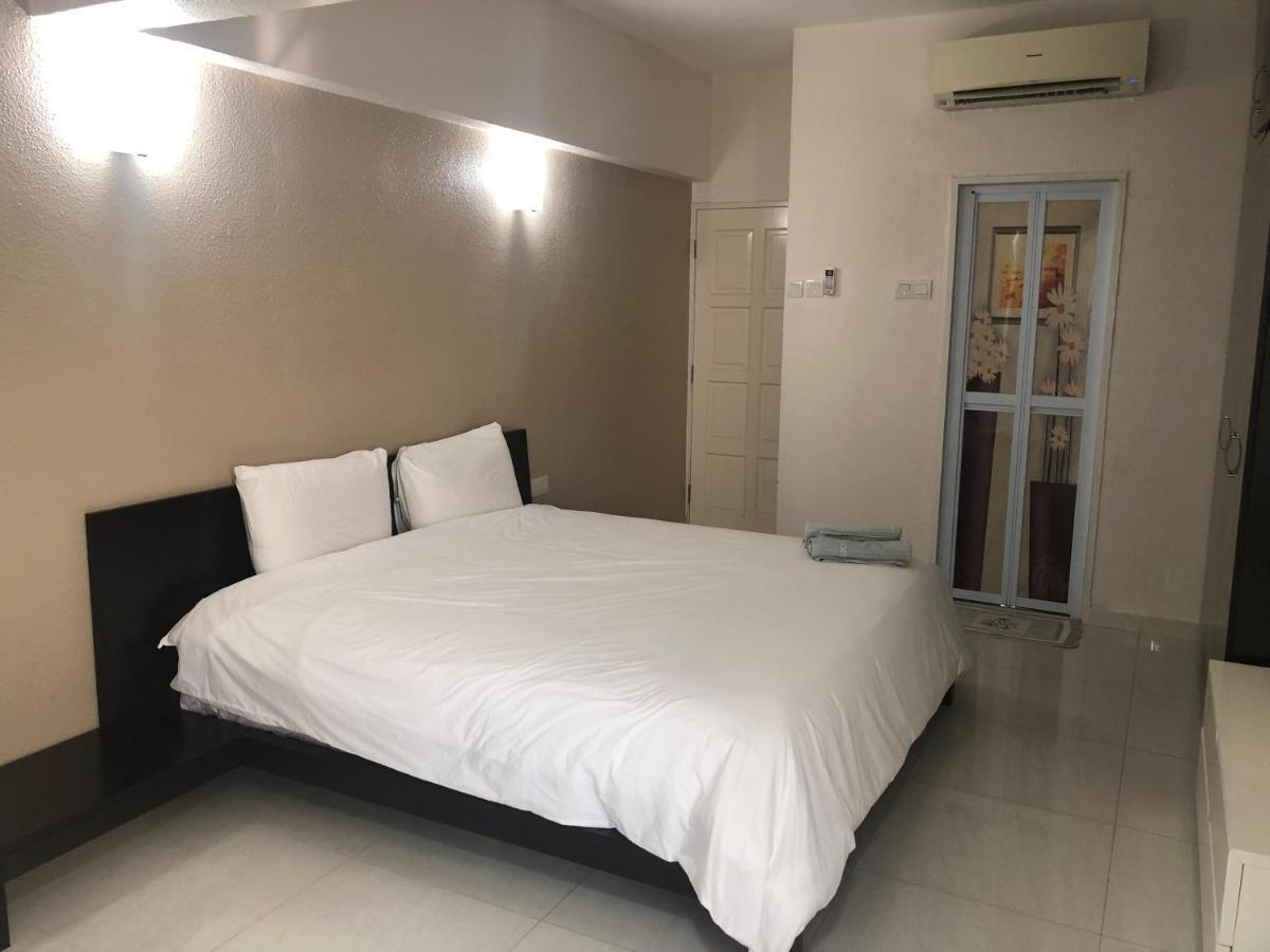 Beach Resort 7 Home Stay Sri Sayang Apartment Batu Ferringhi 3Bedroom Εξωτερικό φωτογραφία