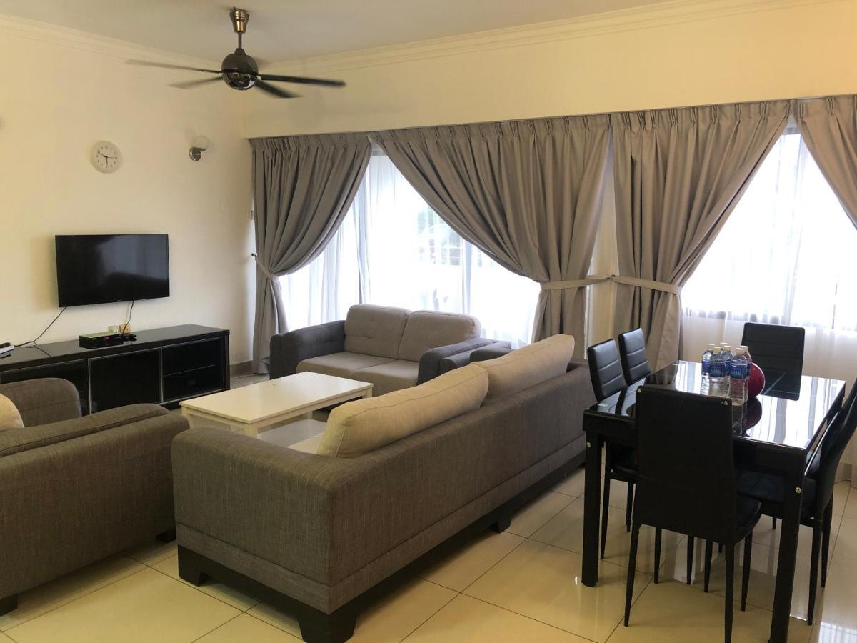 Beach Resort 7 Home Stay Sri Sayang Apartment Batu Ferringhi 3Bedroom Εξωτερικό φωτογραφία