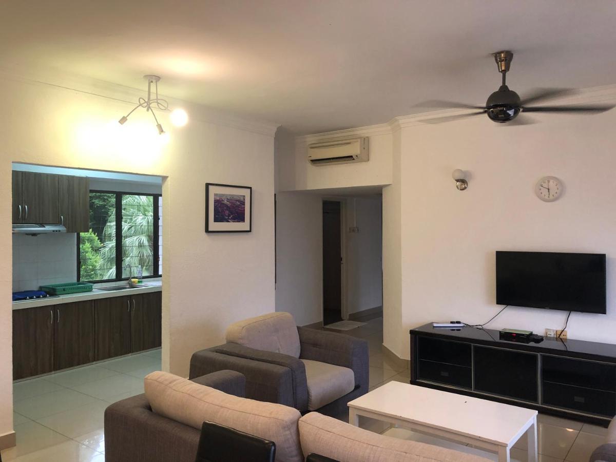 Beach Resort 7 Home Stay Sri Sayang Apartment Batu Ferringhi 3Bedroom Εξωτερικό φωτογραφία