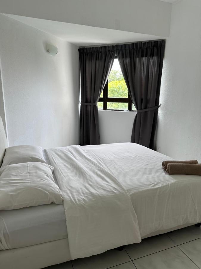 Beach Resort 7 Home Stay Sri Sayang Apartment Batu Ferringhi 3Bedroom Εξωτερικό φωτογραφία